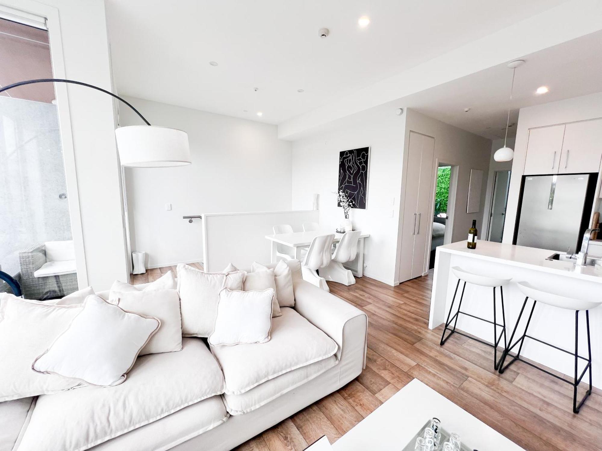 Luxury 2 Bedroom Apartment With Cocktail Bar And Espresso Machine Auckland Exterior photo