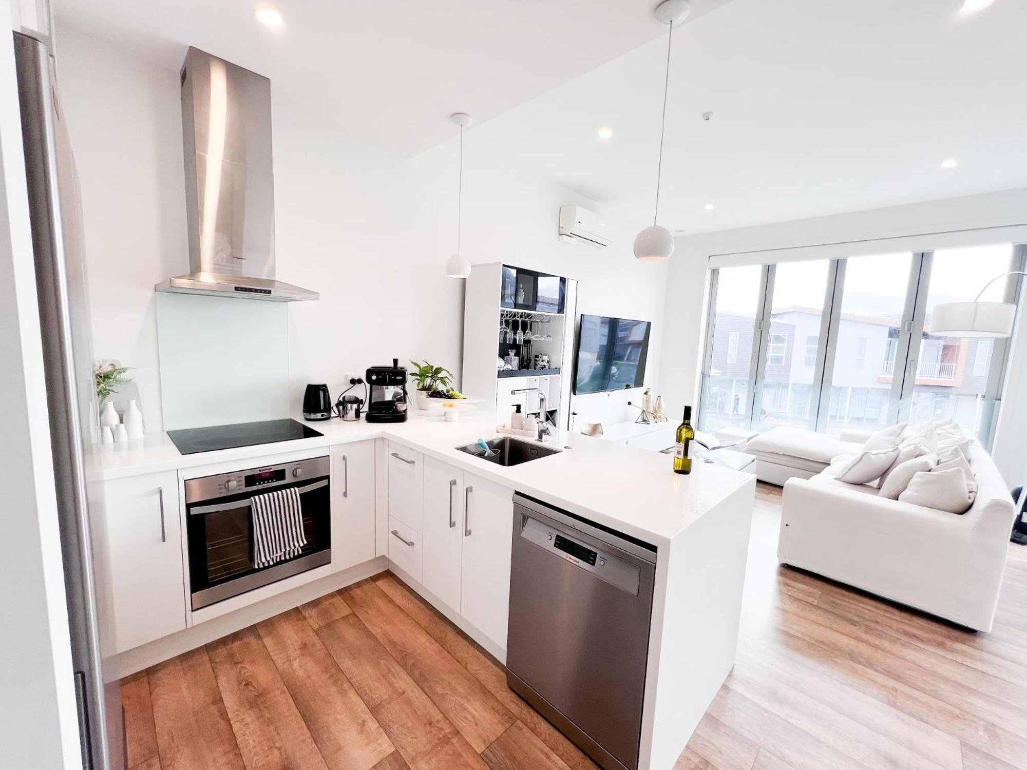 Luxury 2 Bedroom Apartment With Cocktail Bar And Espresso Machine Auckland Exterior photo